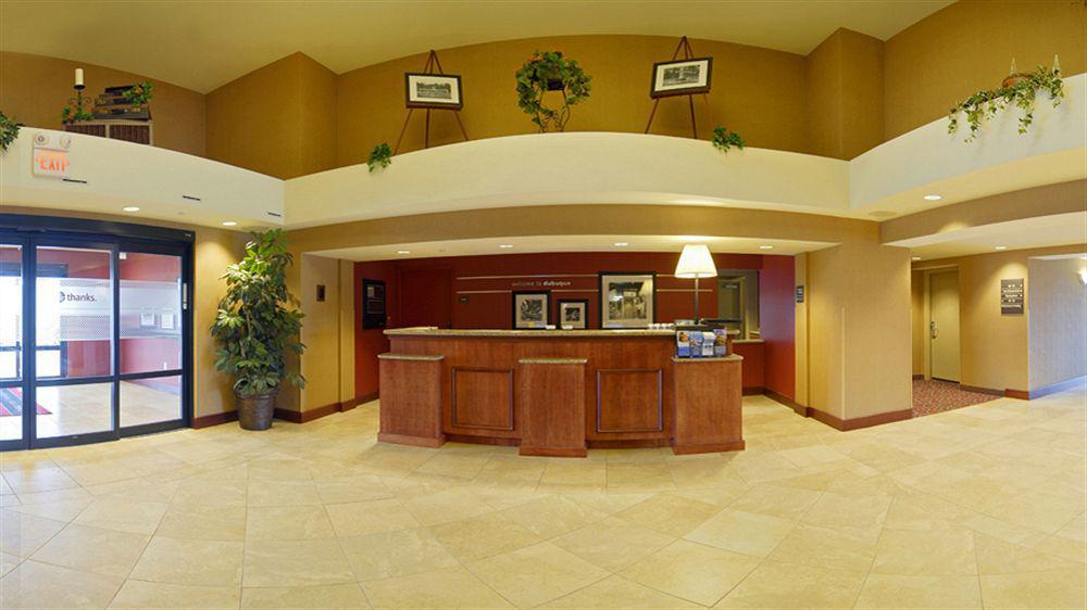 Hampton Inn Dubuque Zewnętrze zdjęcie
