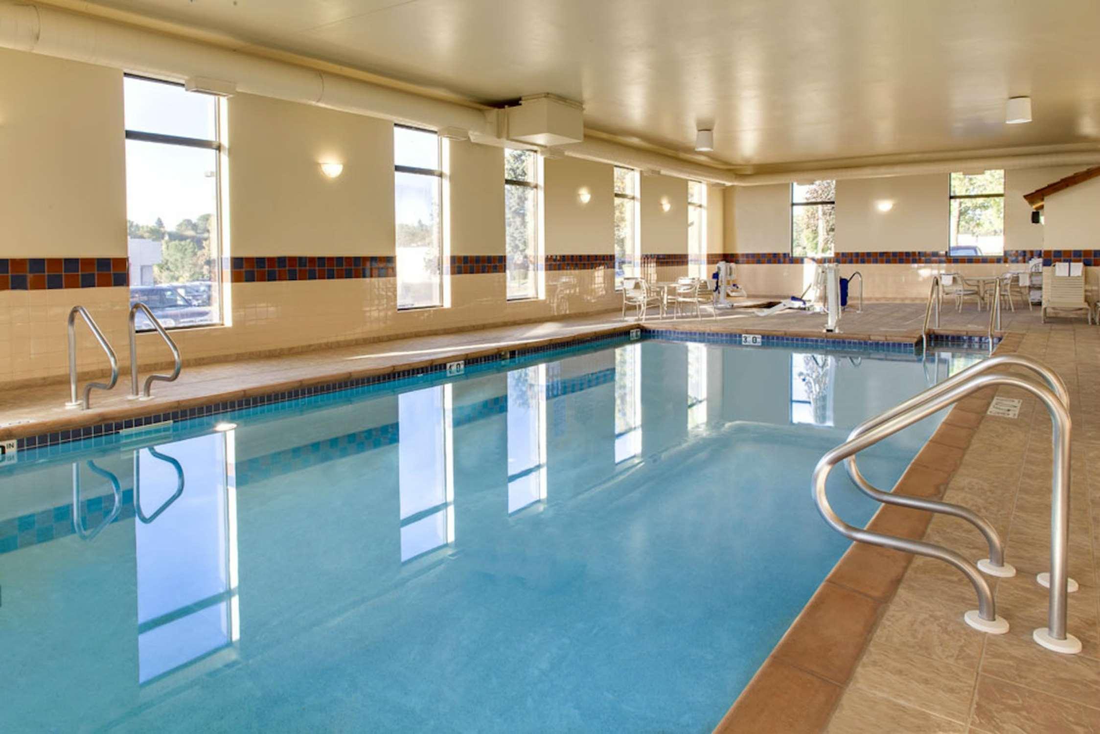 Hampton Inn Dubuque Zewnętrze zdjęcie