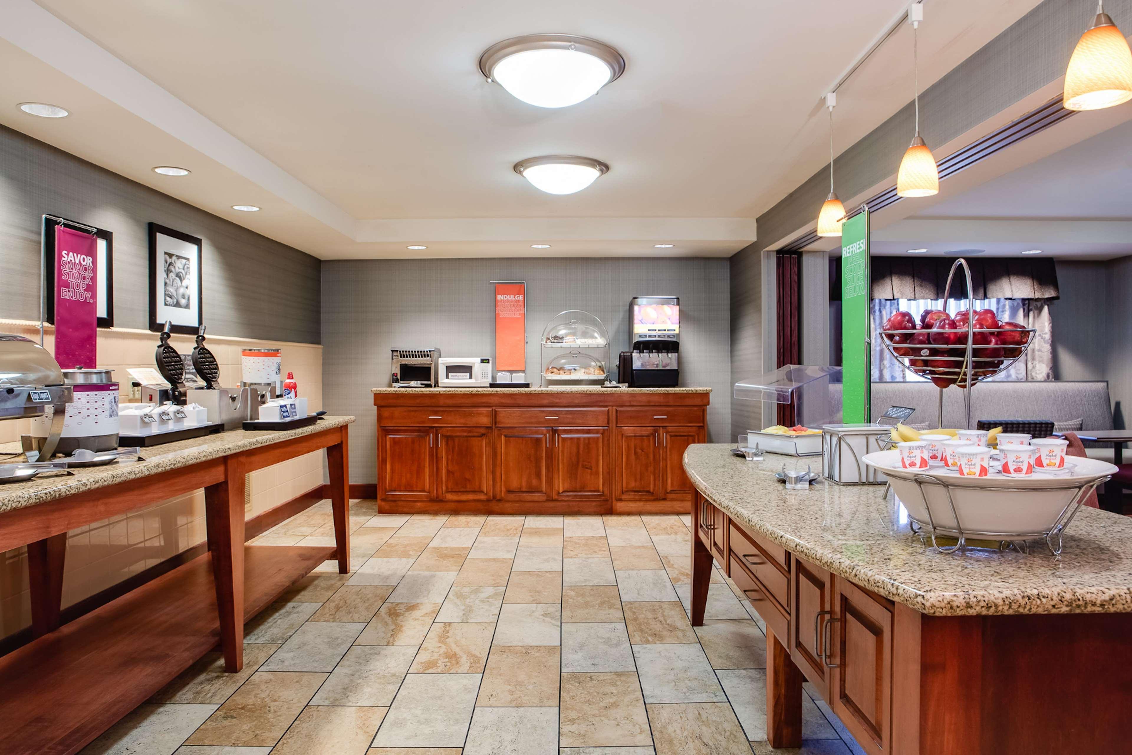 Hampton Inn Dubuque Zewnętrze zdjęcie
