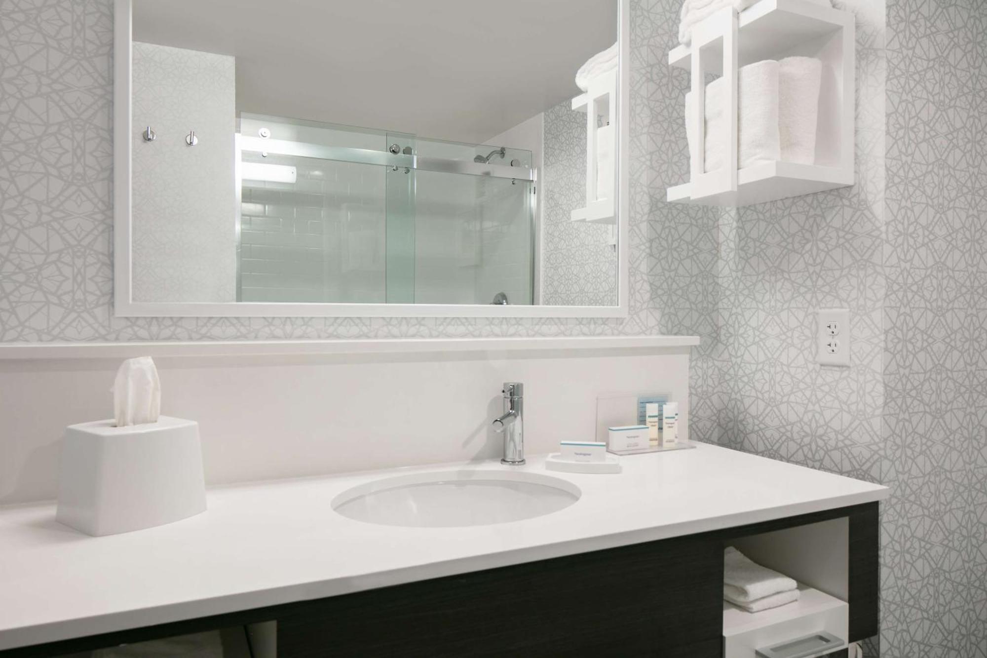 Hampton Inn Dubuque Zewnętrze zdjęcie