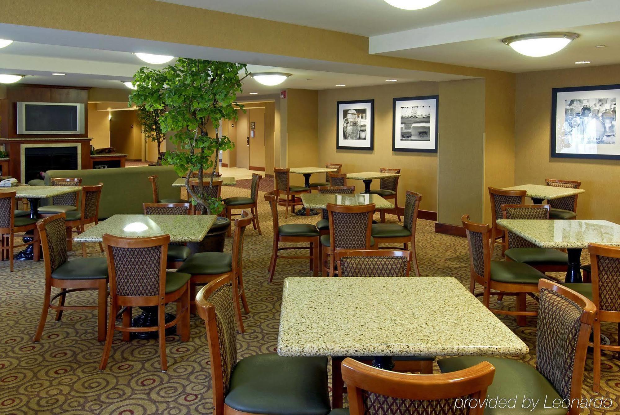 Hampton Inn Dubuque Zewnętrze zdjęcie